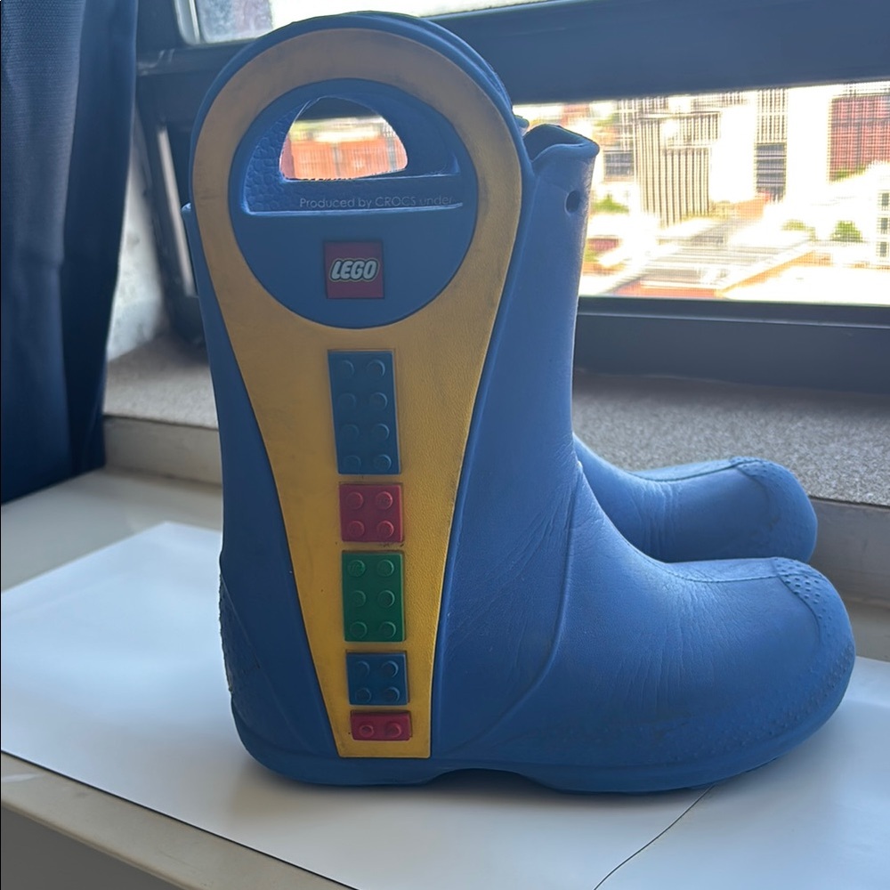 Crocs Handle It rain boots LEGO